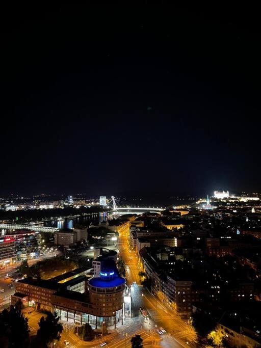 Appartamento Sky-Park Flat&Parking Bratislava Esterno foto